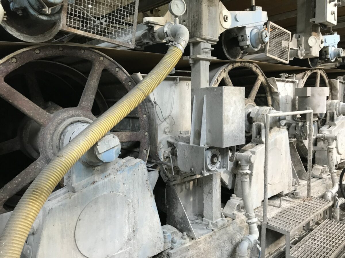 J01-128