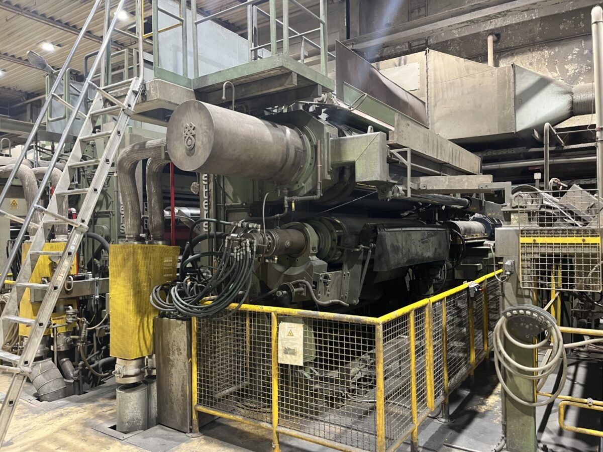 J02-439